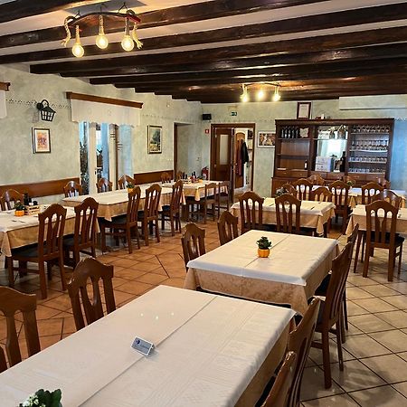 Razman Wine Rooms Gračišče Eksteriør billede