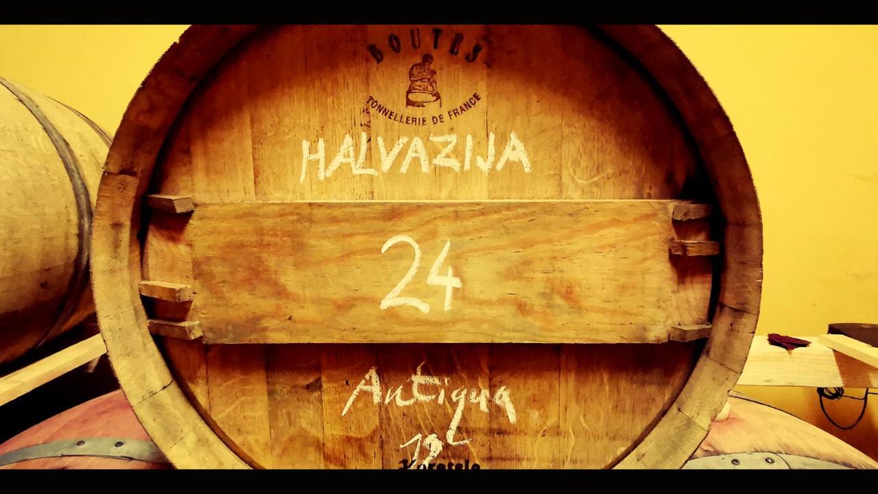 Razman Wine Rooms Gračišče Eksteriør billede