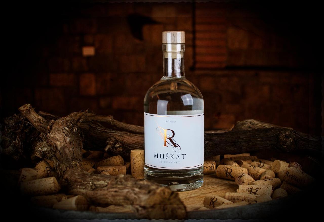 Razman Wine Rooms Gračišče Eksteriør billede